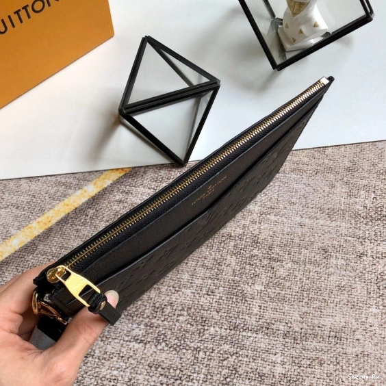 MM LOUIS VUITTON MÉLANIE POCHETTE 0727